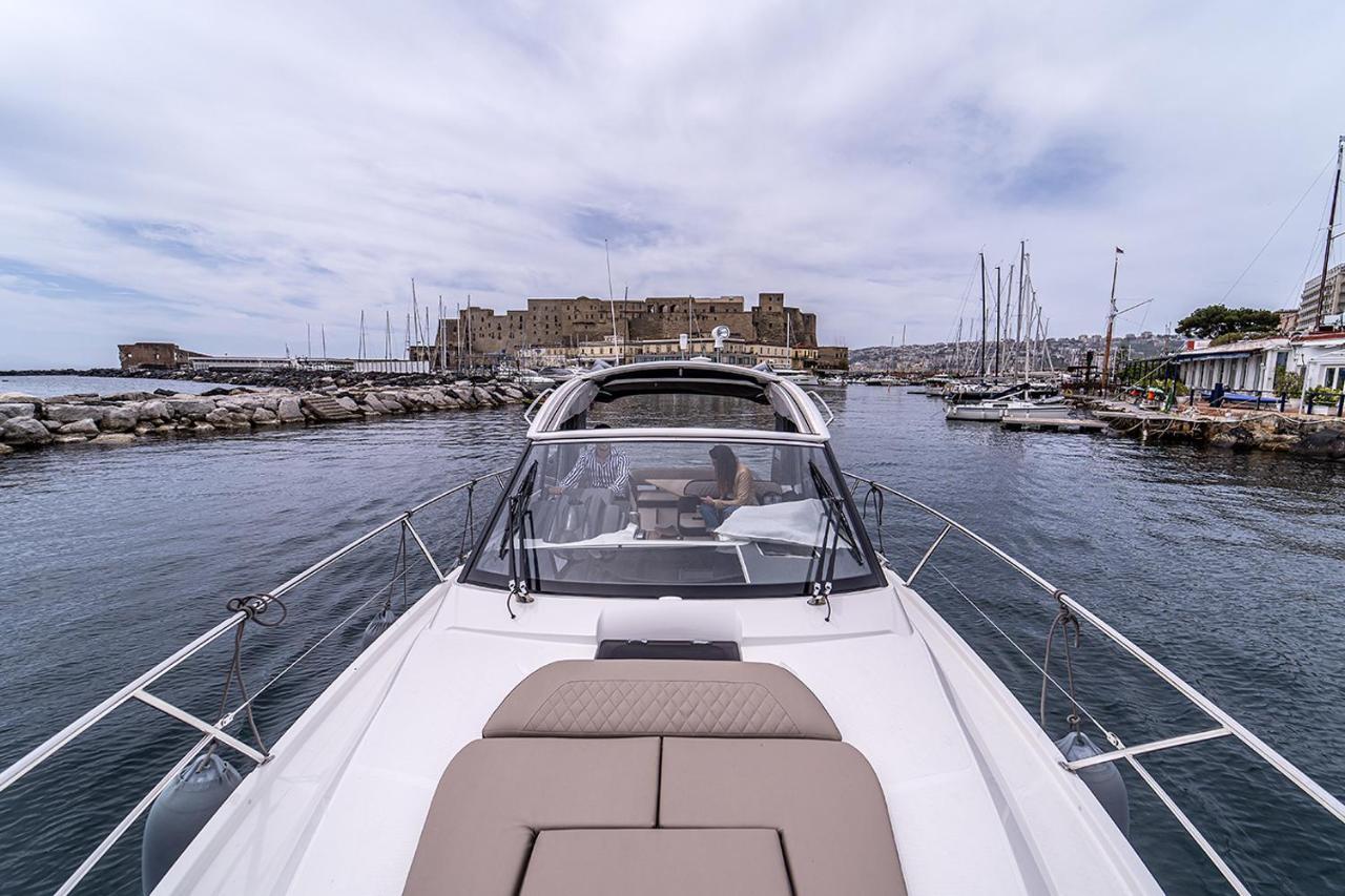 Royal Art H Duomo - Napoli Centro, By Clapa Group Hotel Exterior photo The port of Ajaccio