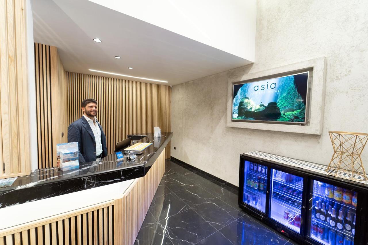 Royal Art H Duomo - Napoli Centro, By Clapa Group Hotel Exterior photo CSIA Business Lounge